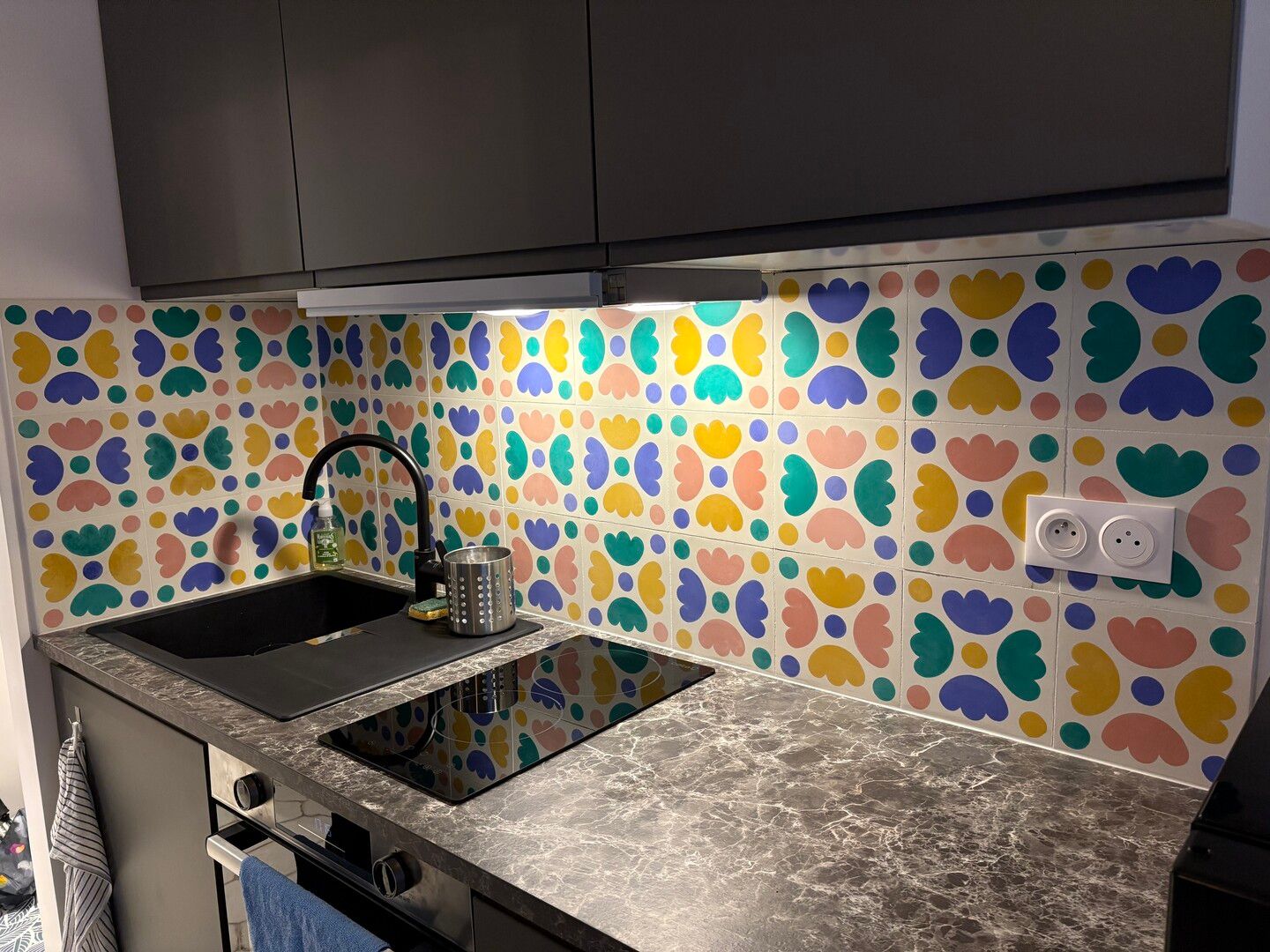 cement tile backsplash colorful geometric playful modern uo7a cesar bazaar — carreaux de ciment
