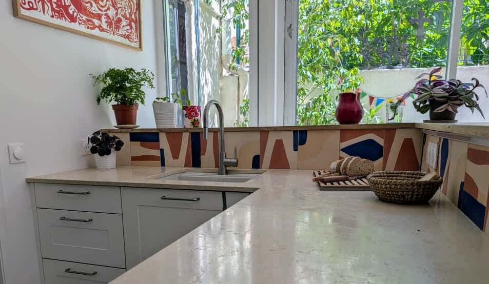 cement tile backsplash geometric colorful modern 7leq cesar bazaar — carreaux de ciment