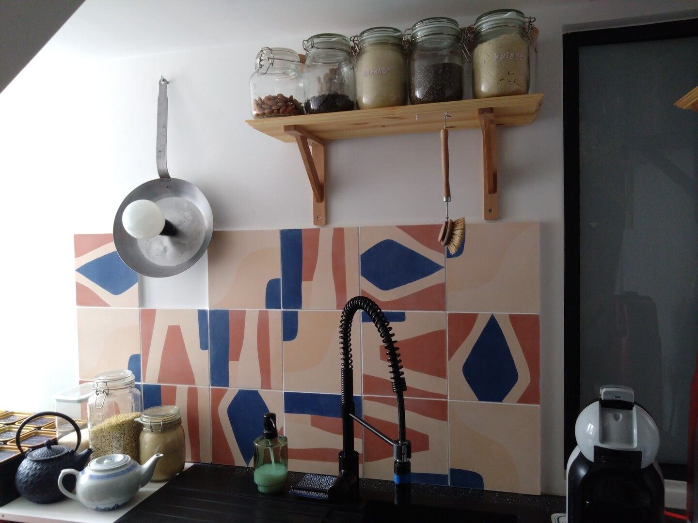 cement tile backsplash geometric pastel modern industrial be89 cesar bazaar — carreaux de ciment