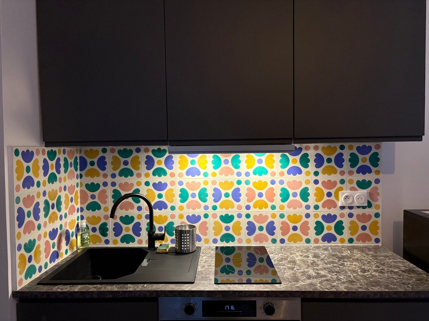 cement tile backsplash geometric pastel playful f7g8 cesar bazaar — carreaux de ciment