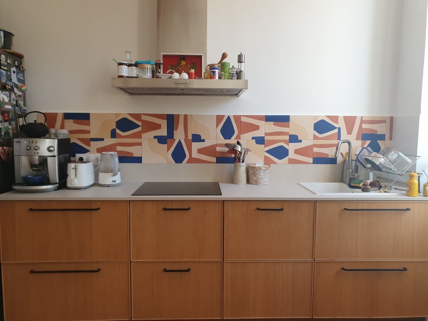 cement tile backsplash geometric retro blue orange tdzc cesar bazaar — carreaux de ciment